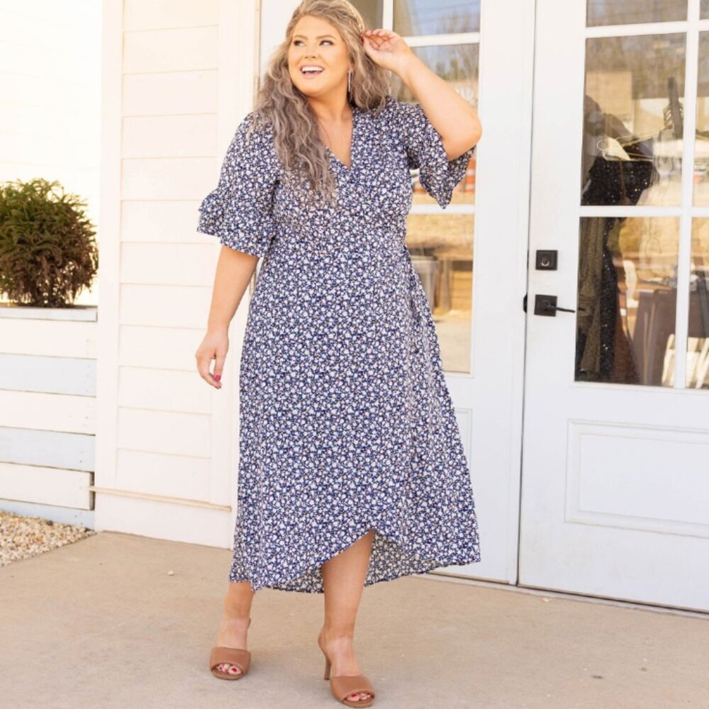 ChicSoul 1X true wrap dress with tulip hem micro ditzy floral LIKE NEW